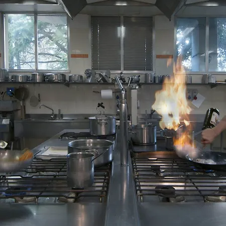 Sollievo فندق 4*